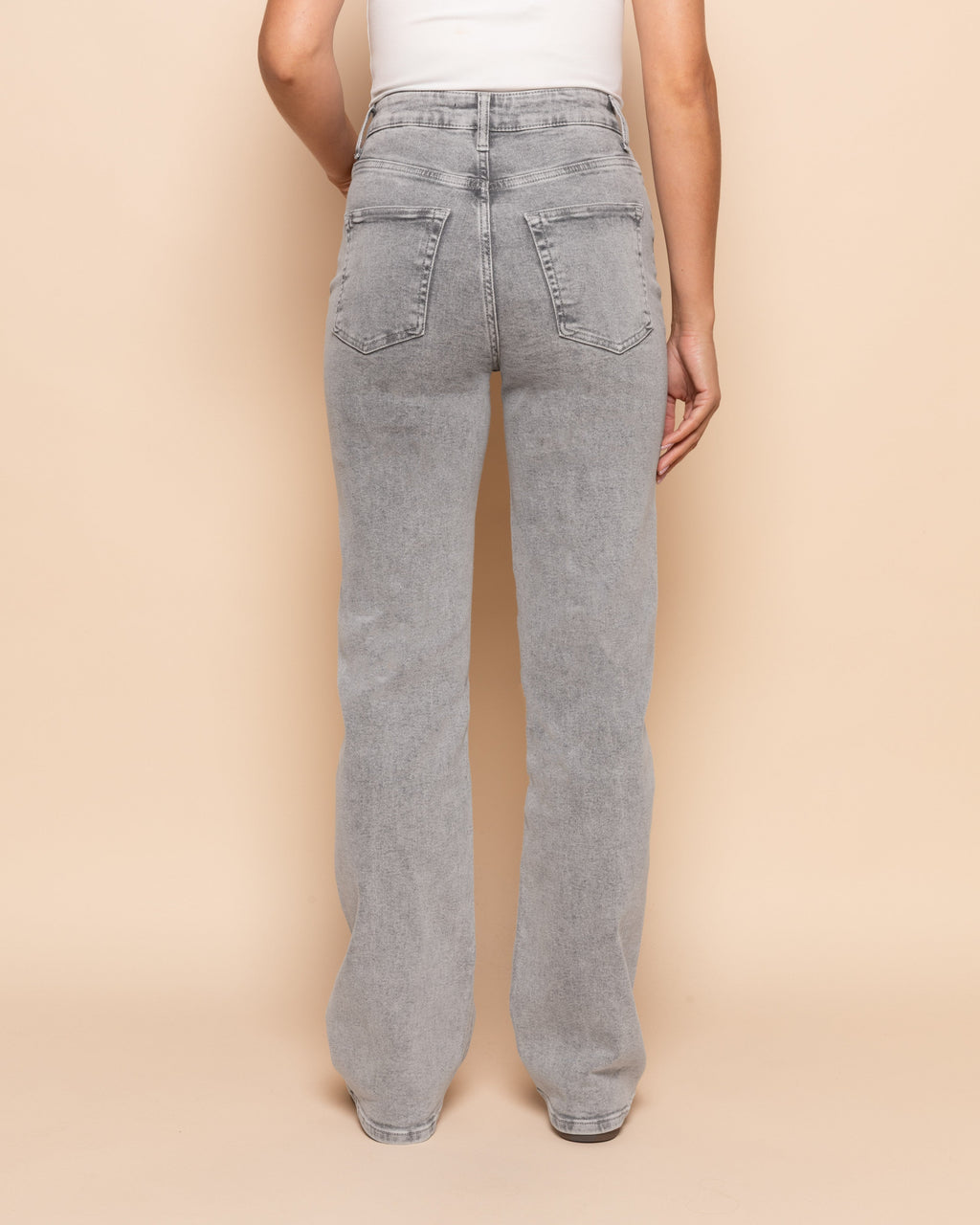 Aitana | Szare jeansy bootcut – swobodna elegancja